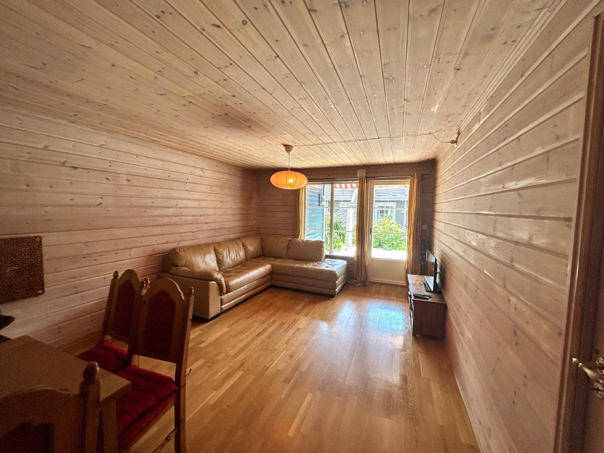 Apartment Cozy Scandinavian In - Free Parking And Close To Many Amenities *