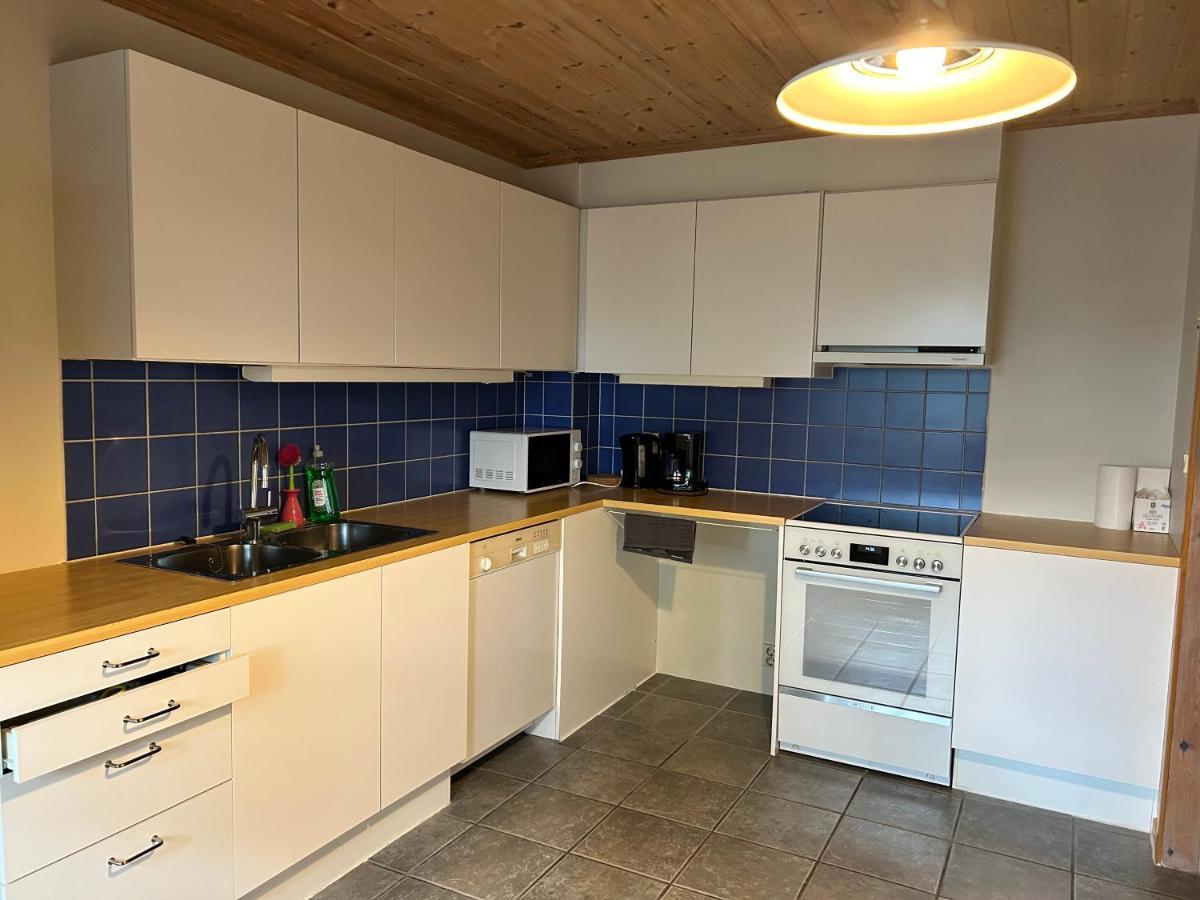 Cozy Scandinavian In - Free Parking And Close To Many Amenities Apartment
